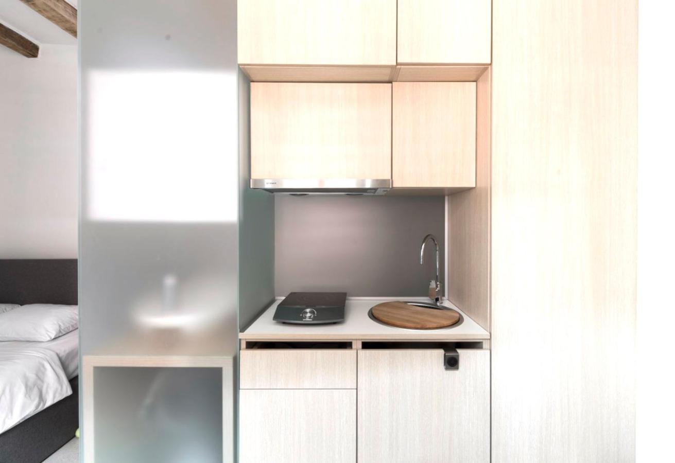Labum Accommodation Ізола Екстер'єр фото