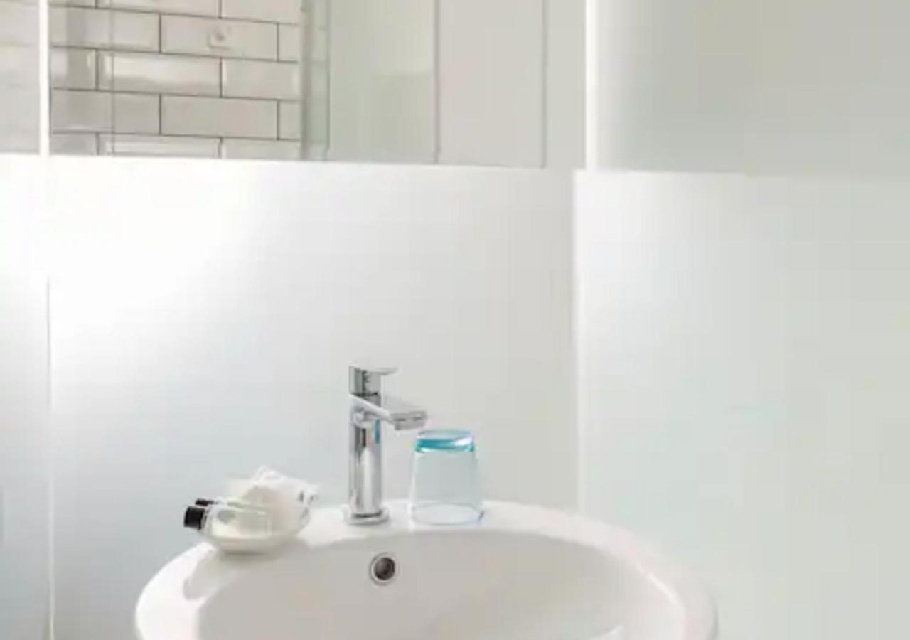 Labum Accommodation Ізола Екстер'єр фото