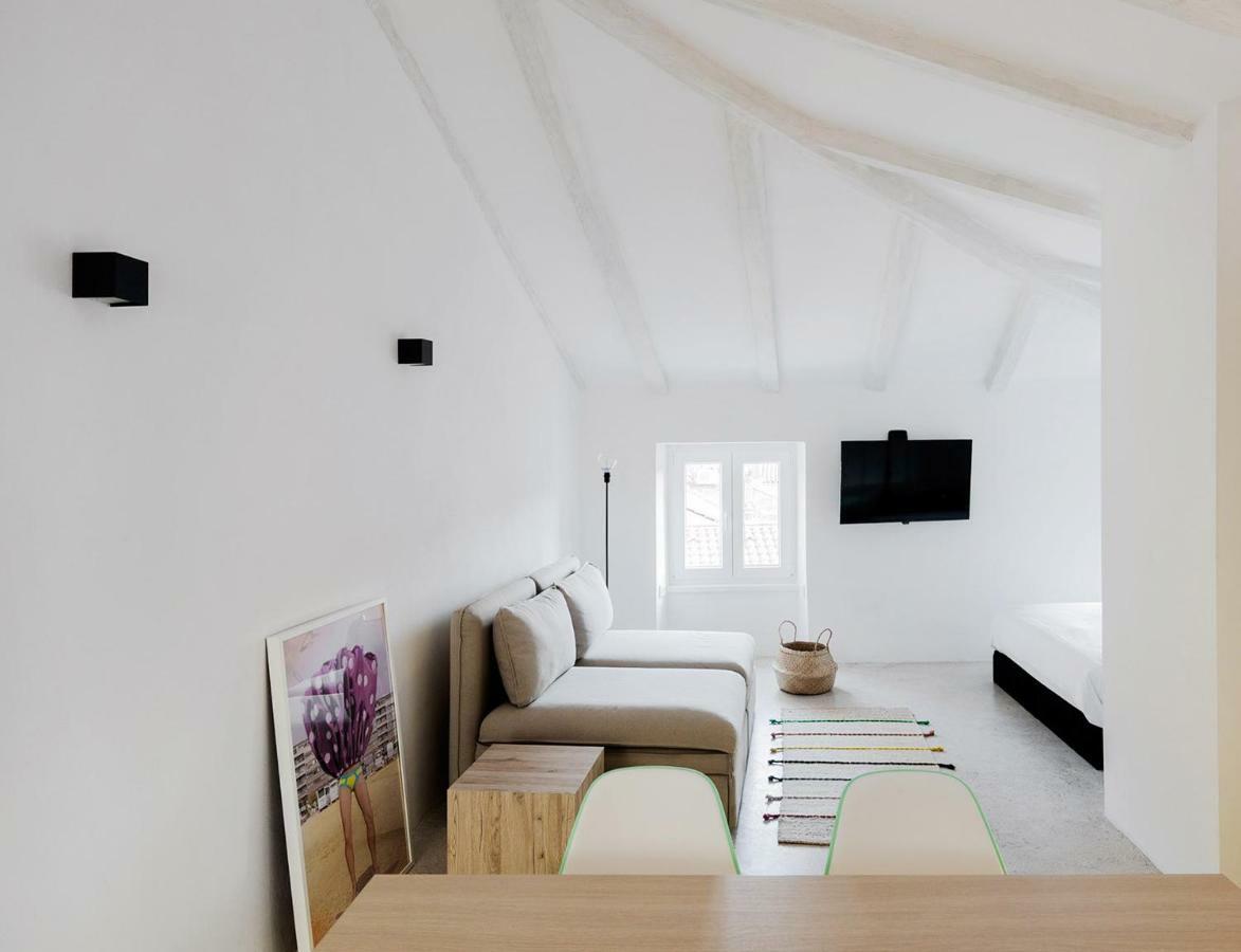 Labum Accommodation Ізола Екстер'єр фото